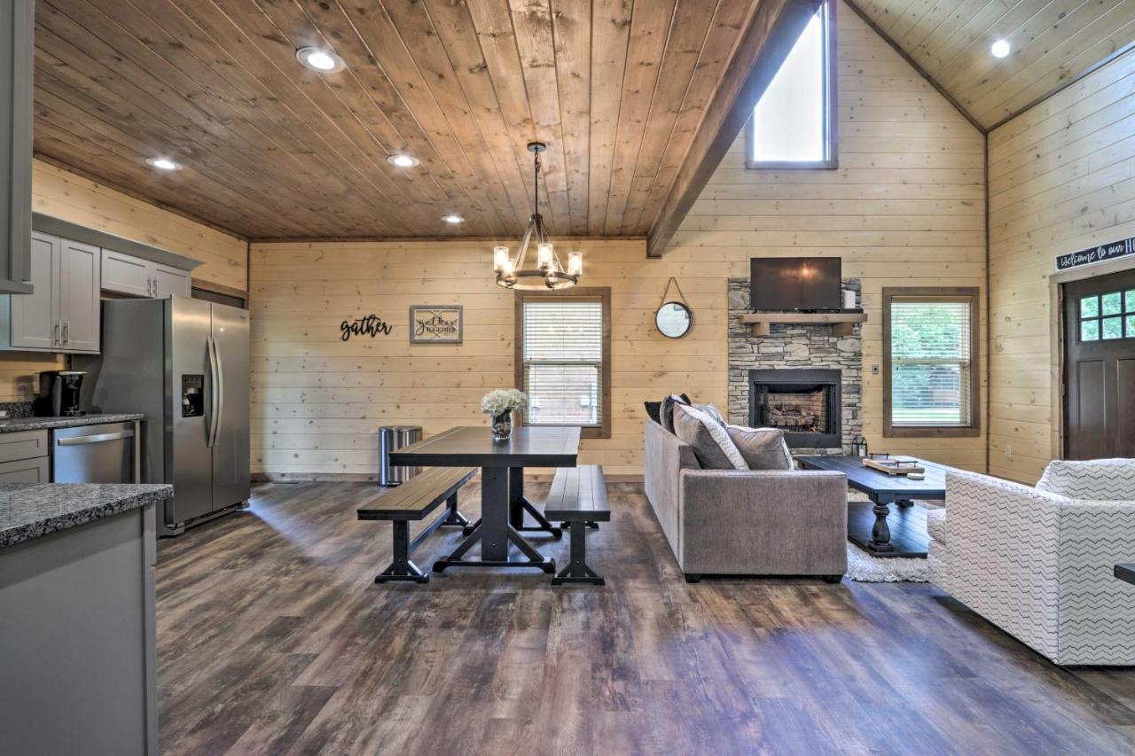 Smoky Cove Retreat With Private Hot Tub And Deck! Sevierville Exterior foto