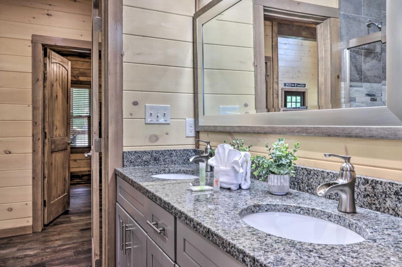 Smoky Cove Retreat With Private Hot Tub And Deck! Sevierville Exterior foto