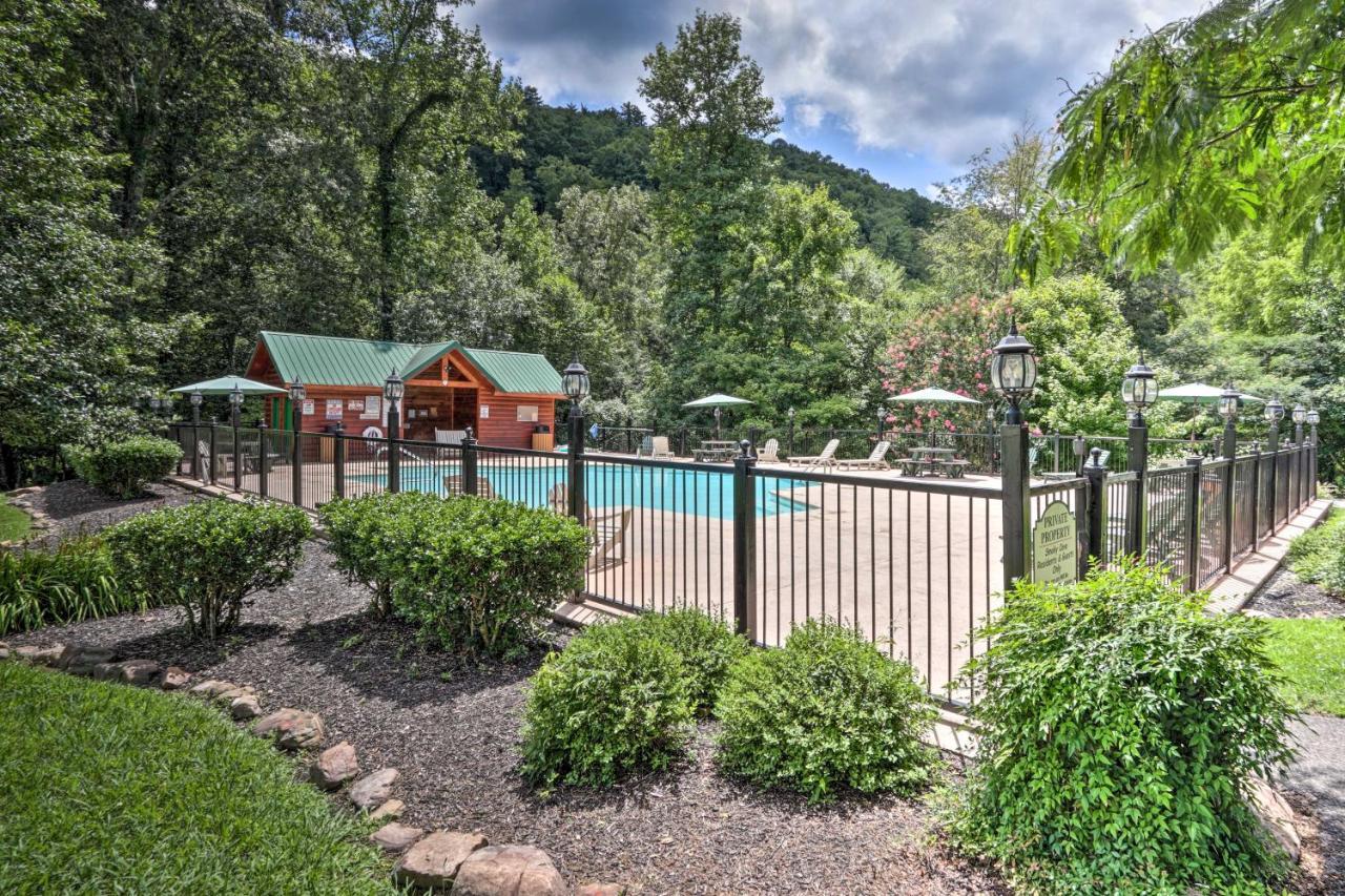 Smoky Cove Retreat With Private Hot Tub And Deck! Sevierville Exterior foto